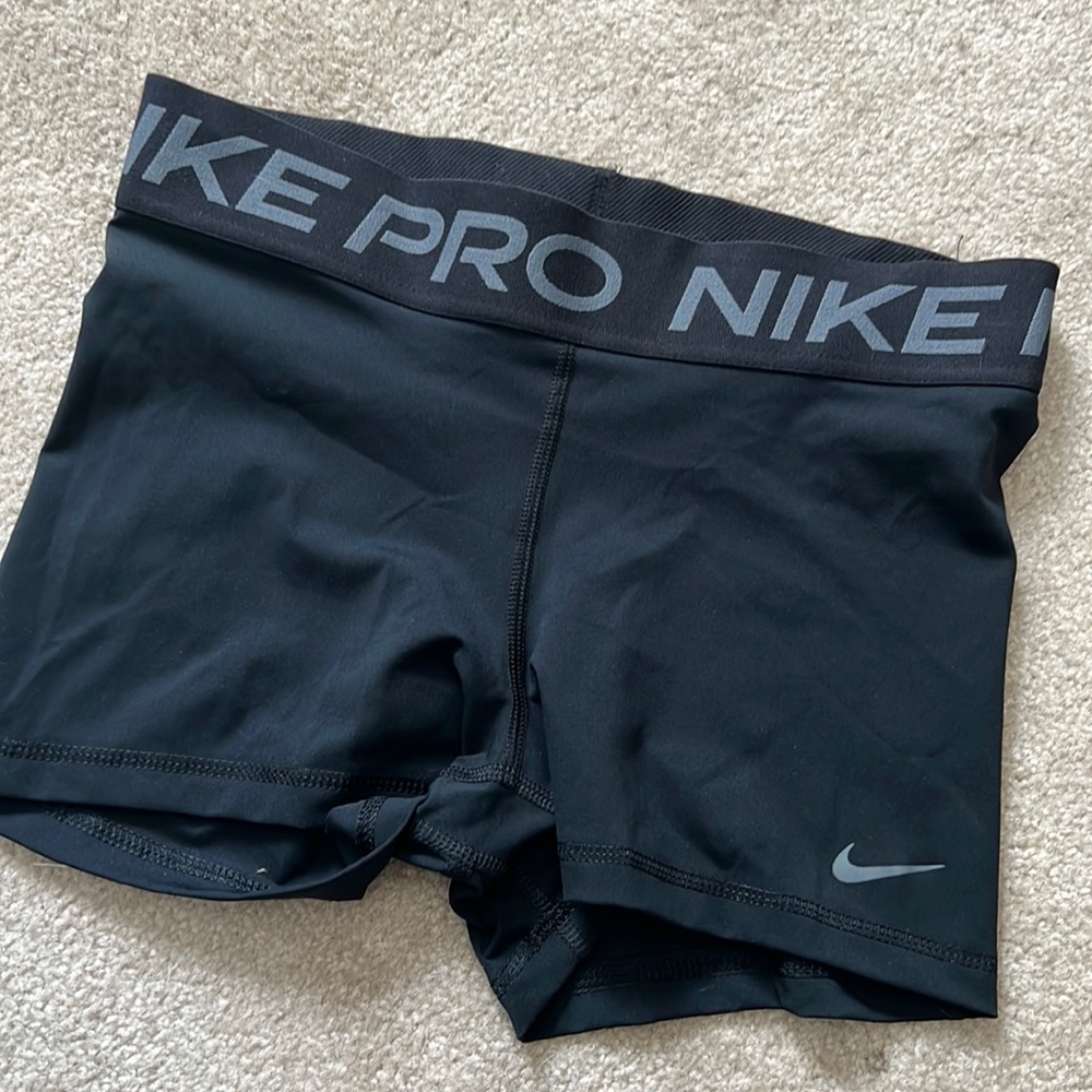 Compression shorts